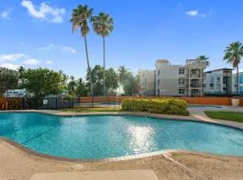 Beach access apartment at Bahia Serena 104