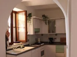 A BeautifuL Terrace on Paradise Imperia - by HOST4U