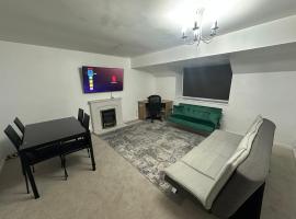 Serene Birmingham City Apartment with free parking - Sleeps 6 - Prime, Disney, Netflix, hotel di Birmingham