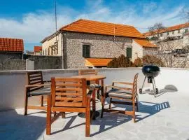 Apartments with hot tub Imotski, Zagora - 23873