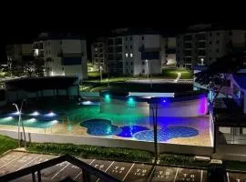 apto 3 habitaciones, 2 baños, 3 piscinas, 2 balcones