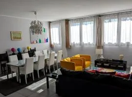 Beautiful new apartment with private entrance and parking 5 min walking from center