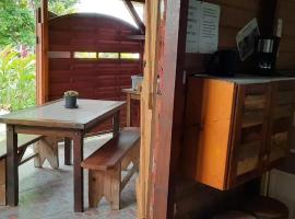 Appartement cosy près de Goyave tout inclus, hotel en Goyave
