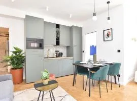 Charming and cosy flat next to the Eiffel Tower