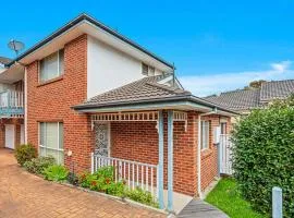 Townhouse in Shellharbour Village