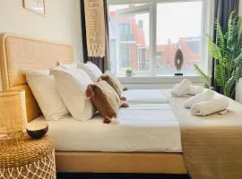Charming Bed & Coffee By The Sea