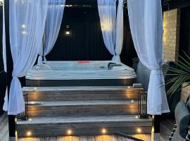 Cozy house close to the sea, hotel v destinaci Ystad