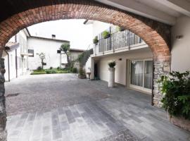 Corte Elvira: Manerba del Garda'da bir otel