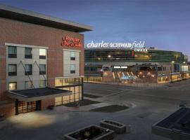 Hampton Inn & Suites Omaha-Downtown, hotel v destinaci Omaha