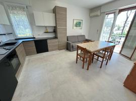 App4rent - Villa Cristina 10 - RINNOVATO, hotel di Lido di Jesolo