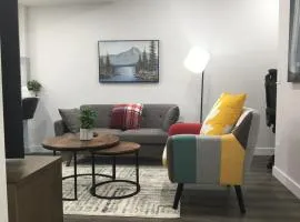 Almost Heaven - Cozy 2BDRM guest Suite near Spruce Meadows SW Calgary