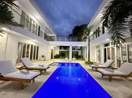 Lux Villa Tumbak Bayuh