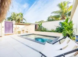 Maison balinaise avec piscine chauffée, four à pizza
