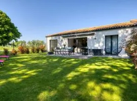 Gorgeous Home In Semussac With Wifi