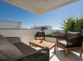 Anabella apartment - Jacuzzi & Infra Sauna, hotel s vířivkou v Novalji