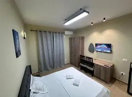 TRIZONE Studio & Apartaments