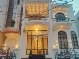 Hotel raj palace