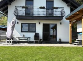 Chata Mot&yacute;ľ Oravsk&aacute; priehrada, hotel na plaži u gradu Lavkovo