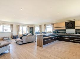 Palms Cottage, hotel v destinaci Blackburn