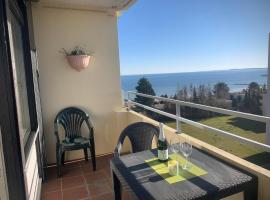 Vier Jahreszeiten See-und Weitblick, Hotel in Großenbrode