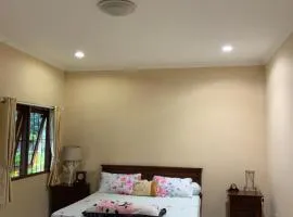Gisela Resto Villa