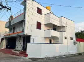White House - Studio 1