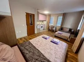 Cozy One-Bedroom Apartment near Burgas Sea Garden