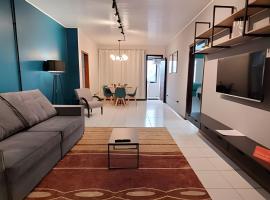 AP101 - Amplo AP no centro c/ AC, hotel in São Miguel dʼOeste