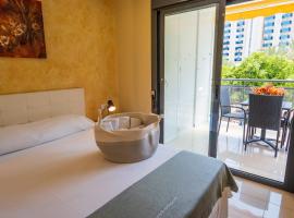 GEMELOS 24 Poniente Beach, khách sạn ở Finestrat