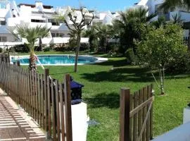 Estupendo piso con piscina, padel, tenis y golf