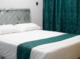 Zuri Snug condo, condo in Nairobi