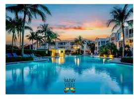Vacay Vibes-2 Pools, Pickleball, Coffee Bar, 2 Jacuzzis, Food Truck