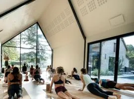 Château Wellness Exclusif - Yoga et Événements Luxe, Loire Valley