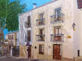 Balcones con Encanto - vistas al conjunto monumental Patrimonio de la Humanidad