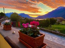 Casa Carmen Apartment Lake Como, khách sạn ở Dongo