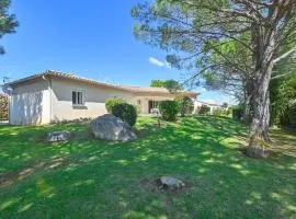 Lovely Home In Combas