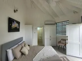 Sea-View Penthouse with Pool and Garden Views - Luxury Coastal Stay