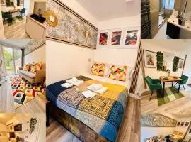 -R2- Newly Renovated Private Room with own Kitchenette in a shared house in Birmingham B29