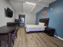 Luxury Inn & Suites