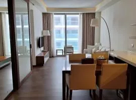 Aparthotel in A la Carte - 2 bedrooms, beachfront, central, outdoor pool