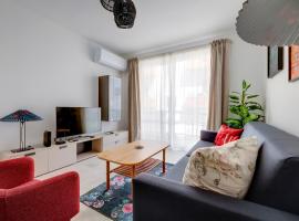 Charming Central Apartment, Your Perfect Getaway, hotel in Msida