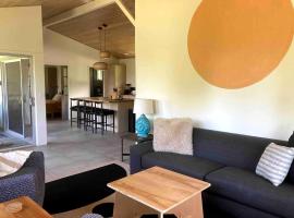 Seaside House and Aloha Bungalow