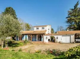 Cozy Home In Notre Dame De Riez