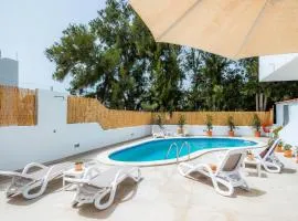 White suites 3