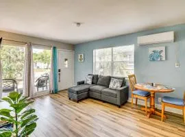 4 Mi to Daytona Boardwalk and Beaches Cute Cottage