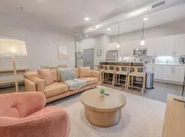 Elegant 2 Bedroom Prime Location