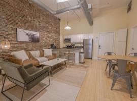 Stylish Exposed Brick 3 Bedroom, cheap hotel in Boston