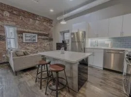 Luxury Furnished Loft near Park Street Station