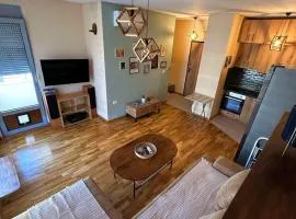 Sun & Sand - Long Beach Apartment