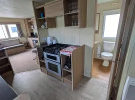 Cosy 8 Berth Caravan At Ty Mawr Holiday Park, North Wales Ref 86008D